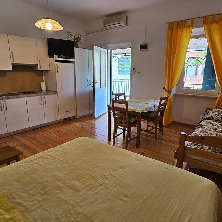 Apartments La Pergola โรวีน ภายนอก รูปภาพ