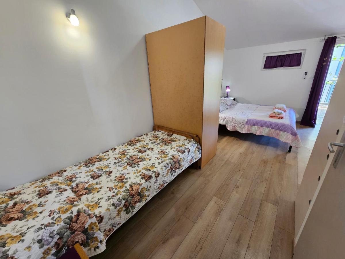 Apartments La Pergola โรวีน ภายนอก รูปภาพ