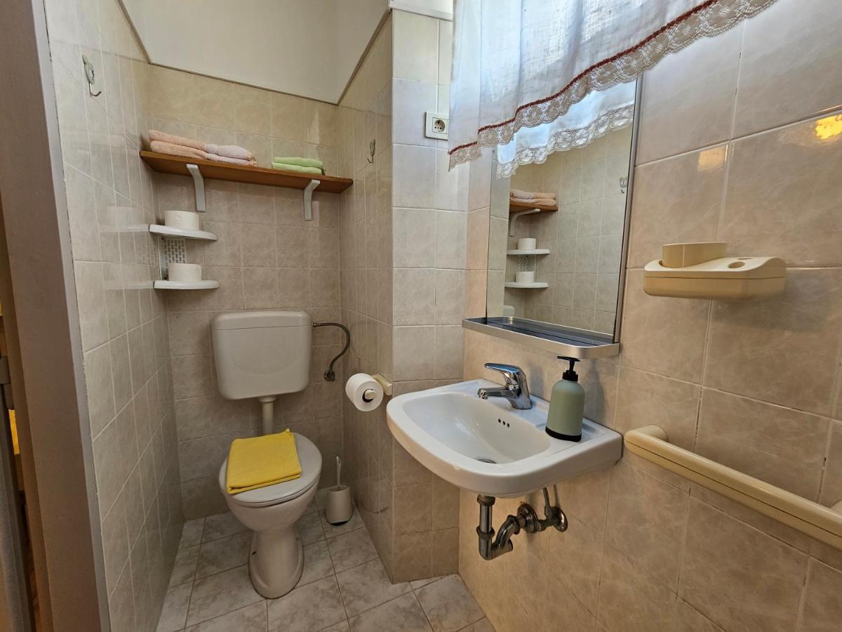 Apartments La Pergola โรวีน ภายนอก รูปภาพ