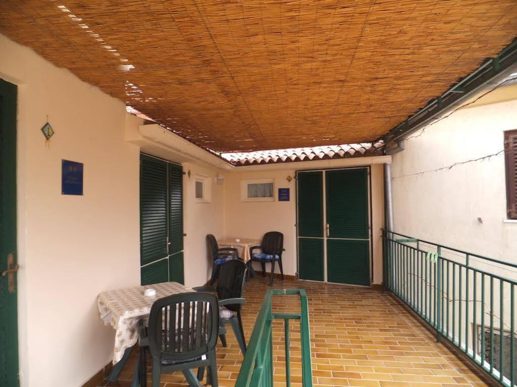Apartments La Pergola โรวีน ภายนอก รูปภาพ